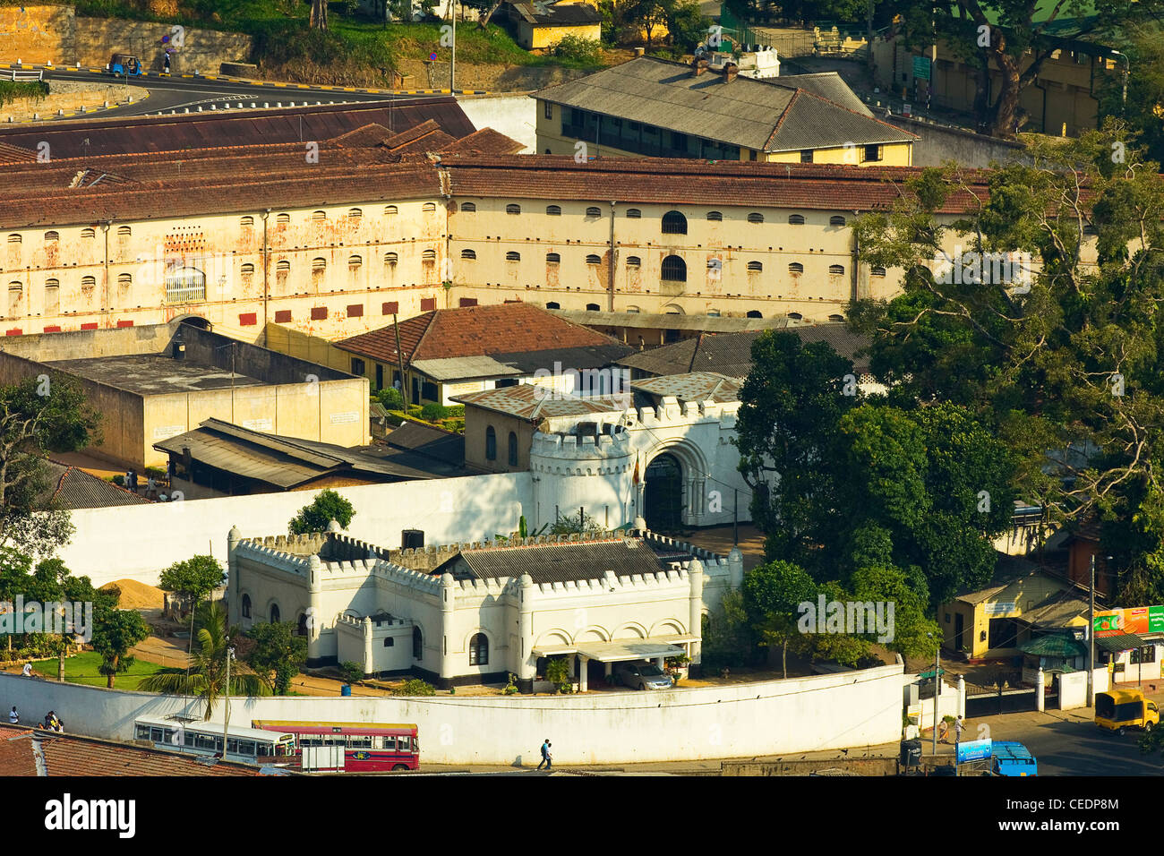 Bogambara-Gefängnis in der Innenstadt, erbaut von den Briten im Jahre 1876, wahrscheinlich zu einem Museum und Hotel, Kandy, Sri Lanka, Asien Stockfoto