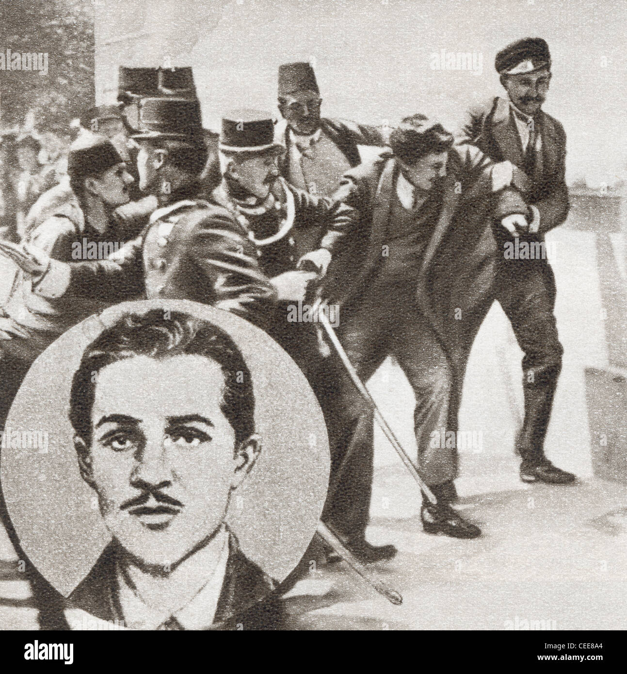 Die Polizei verhaftete Gavrilo Princip, 1894-1918. Die bosnischen Serben ermordet, Erzherzog Franz Ferdinand von Österreich und seine Frau, Sophie, Herzogin von Hohenberg, am 28. Juni 1914 in Sarajewo Stockfoto