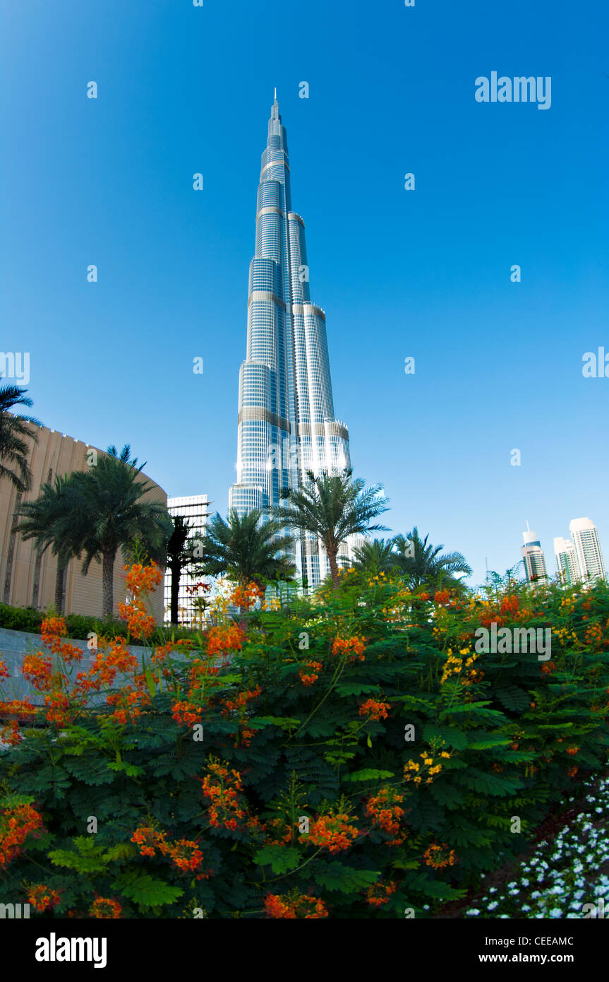 Burj Khalifa ist eine höchste Gebäude der Welt, auf 828m. Befindet sich im Zentrum von Dubai, Sheikh Zayed Road. Stockfoto