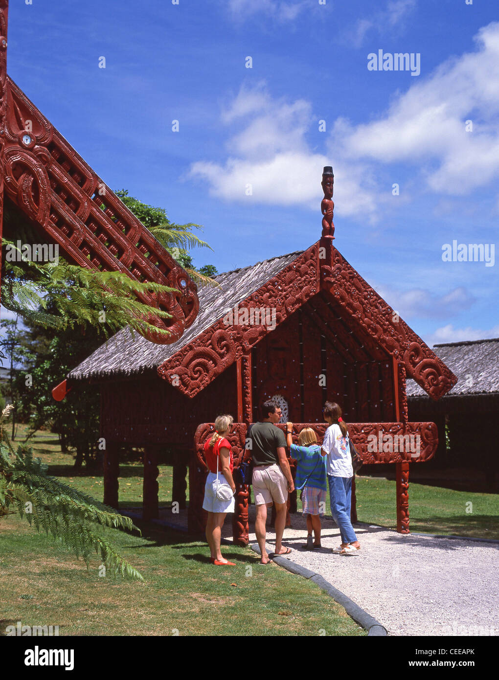 Maori storehouse (Pātaka), Whakarewarewa Thermal Village leben, Rotorua, Bay of Plenty, North Island, Neuseeland Stockfoto