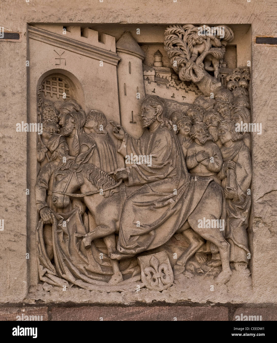 Nürnberg, St. Sebald, Relief am Außenbau, Jesu Einzug in Jerusalem Stockfoto