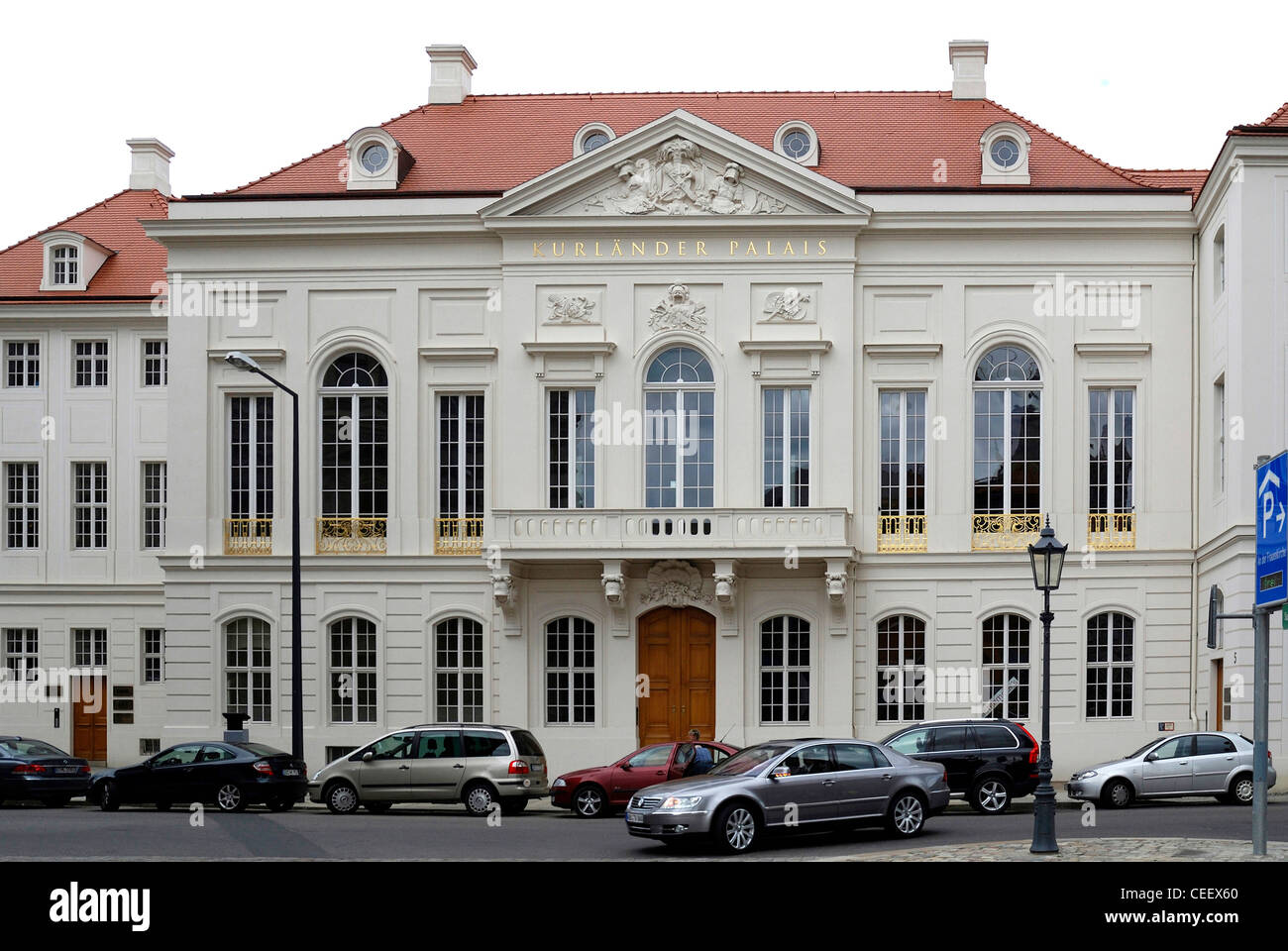 Historisches Gebäude Kurlaender Palais in Dresden nach der Rekonstruktion. Stockfoto