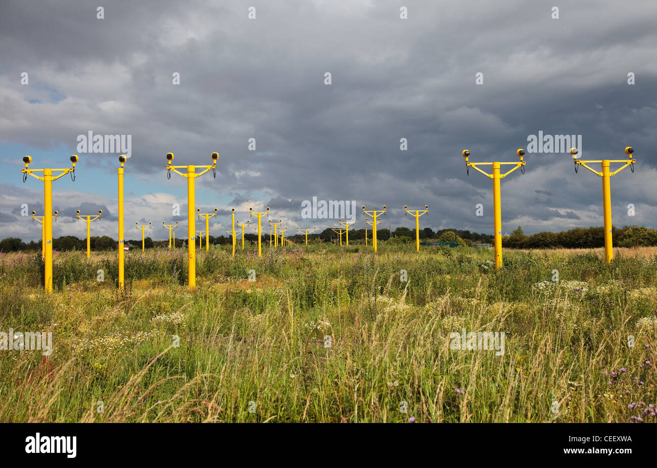 Landescheinwerfer in Liverpool Airport. Stockfoto