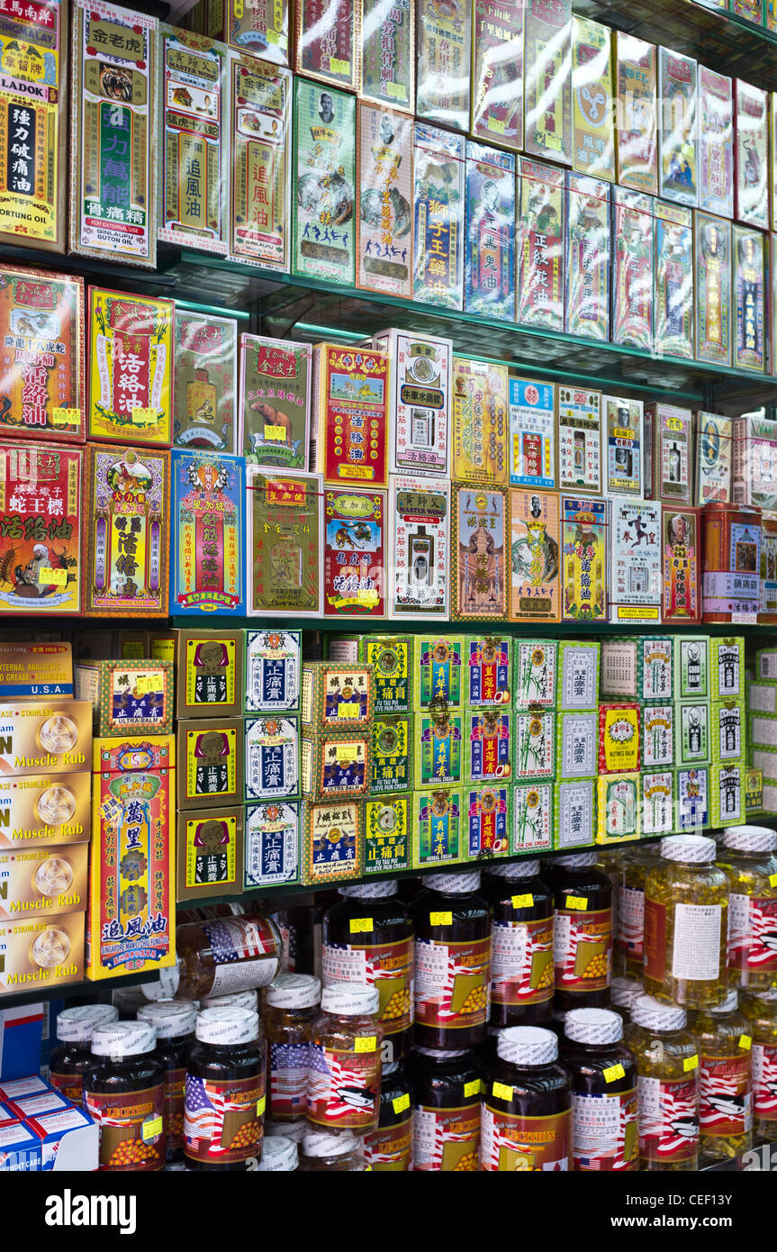 dh Chinesische Apotheke MONG KOK HONG KONG Medizin Display traditionelle Kräuterheilkunde Kräuterheilkunde Shop Herbologie Geschäfte China Stockfoto