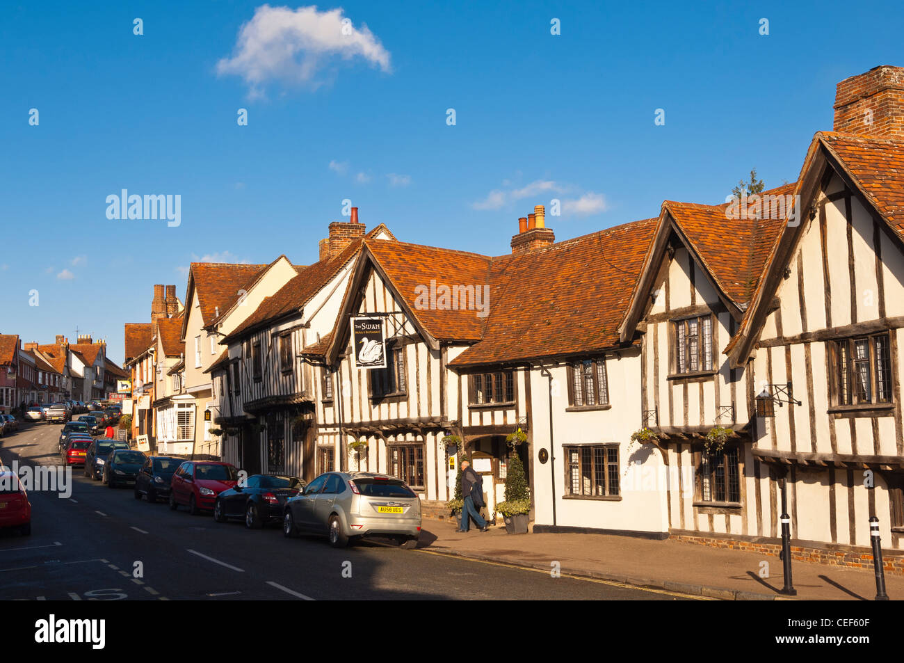 Die Swan Hotel und High Street in Lavenham, Suffolk, England, Großbritannien, Uk Stockfoto