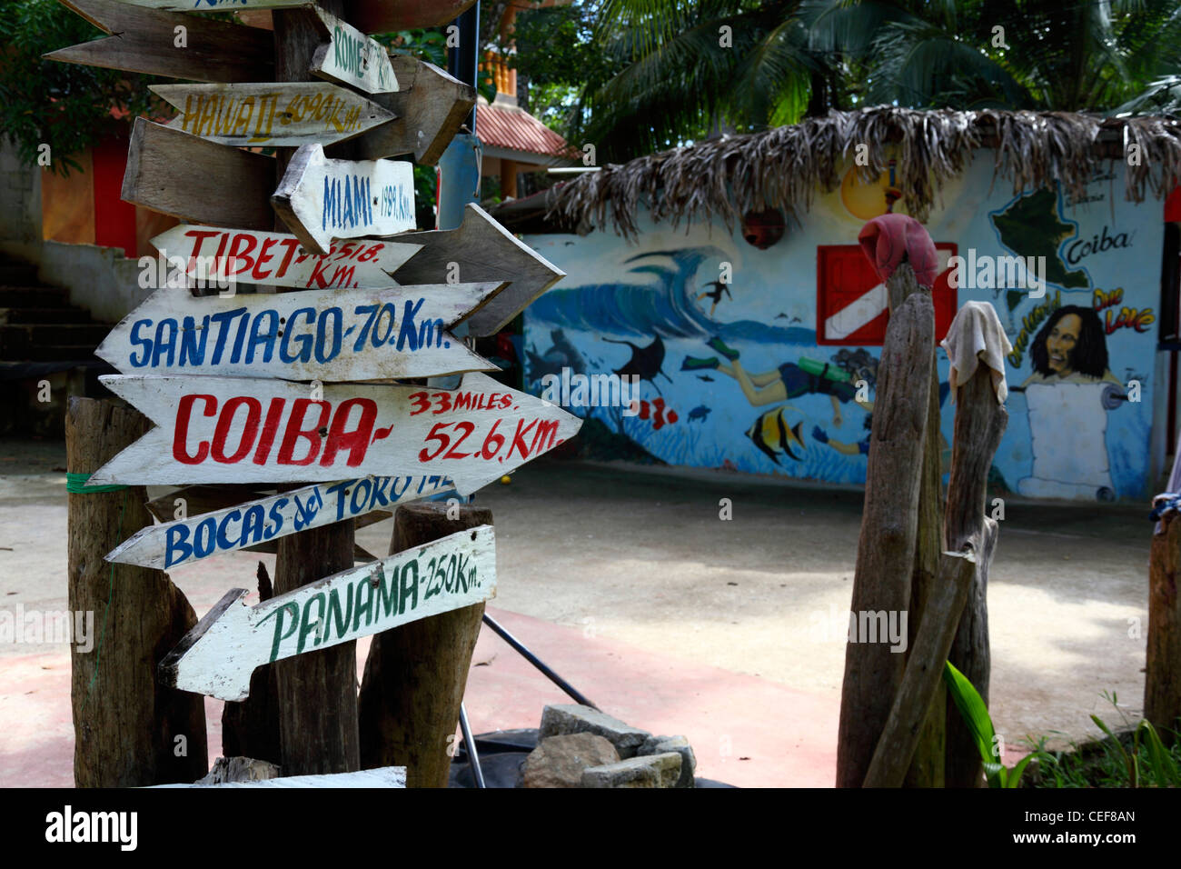Melden Sie sich zur Coiba Insel und anderen Zielen außerhalb Tauchladen in Santa Catalina, Veraguas Provinz, Panama Stockfoto