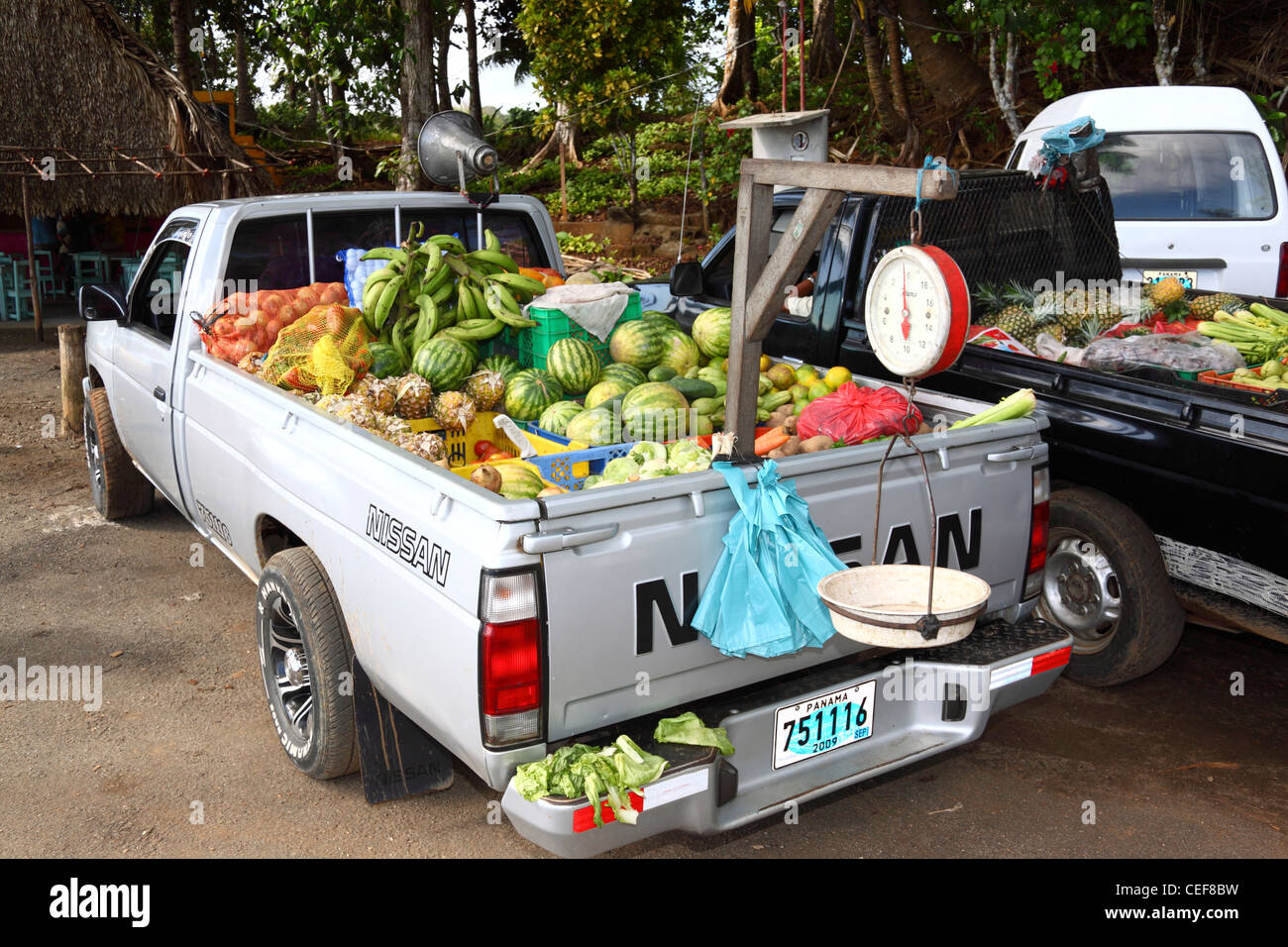 LKW liefert frisches Obst in Santa Catalina, Veraguas Provinz, Panama Stockfoto