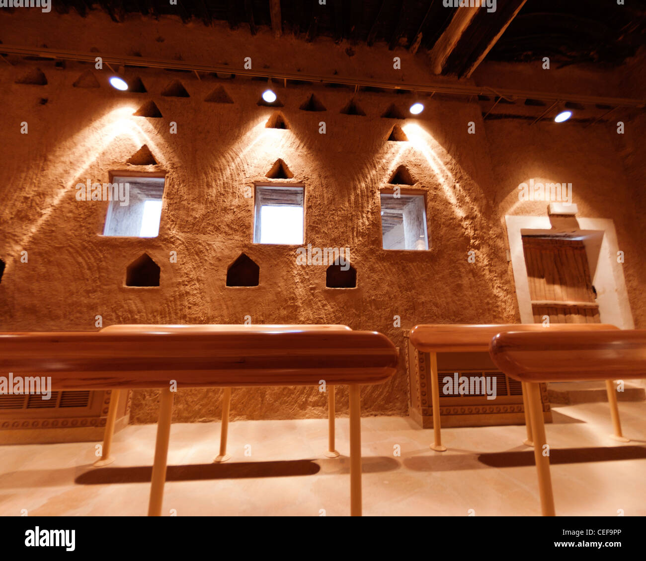 ein eingerichtetes Zimmer im Al-Masmak Fort in Riyadh City, Saudi-Arabien Stockfoto