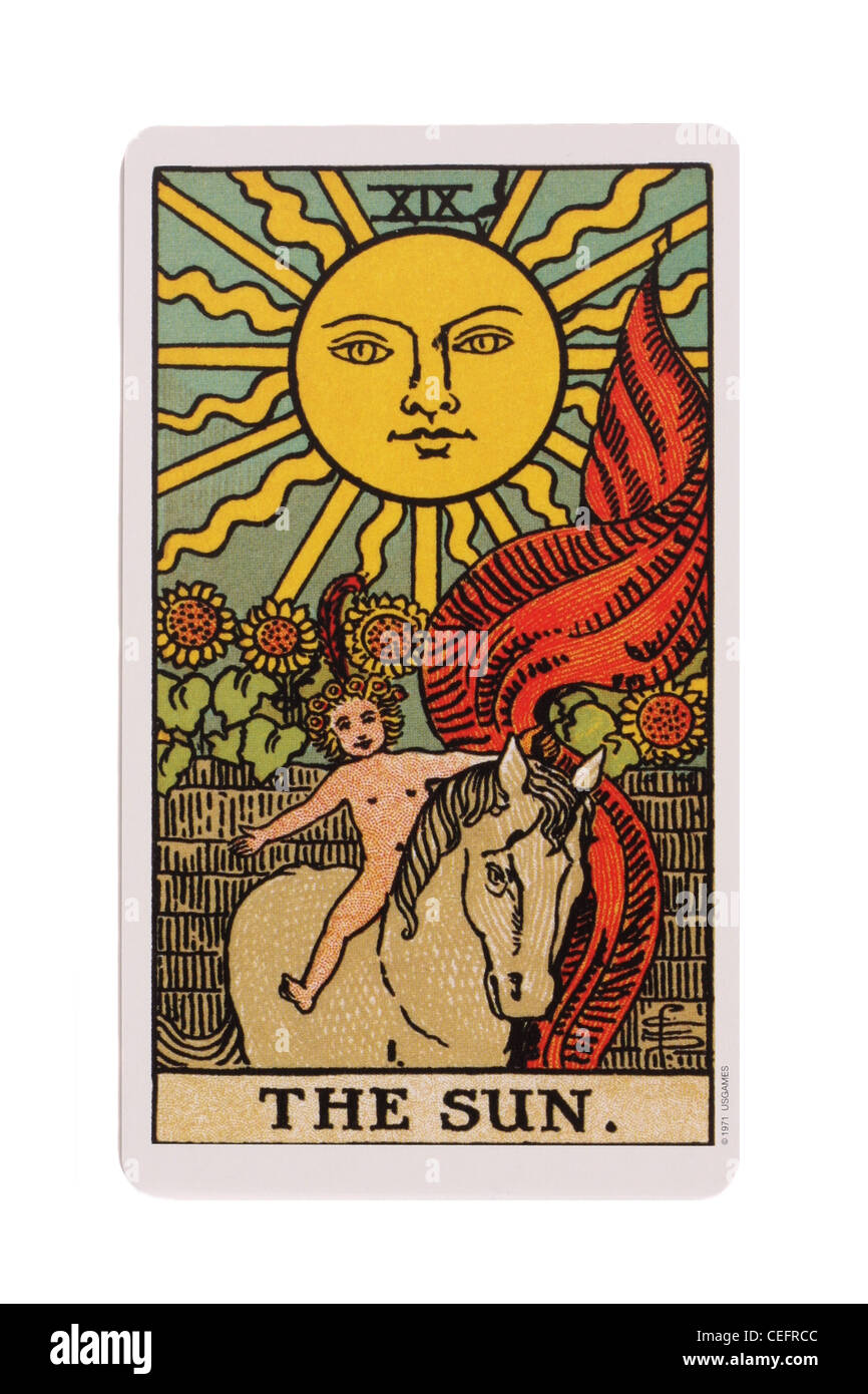 Die Sonne-Karte aus einem traditionellen Tarot-Pack. Stockfoto