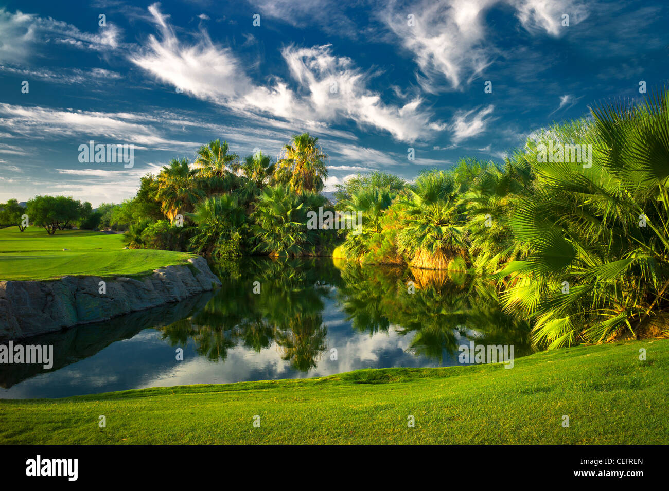Teich im Desert Willow Golfresort. Palm Desert, Kalifornien Stockfoto