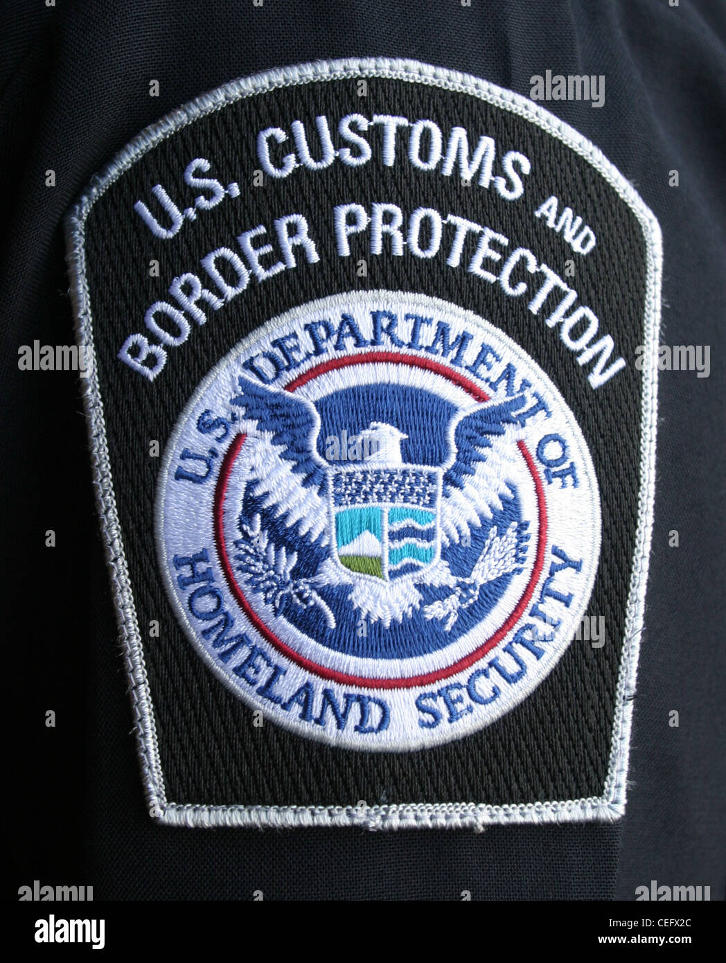 Nur das beste tragen das CBP-emblem Stockfoto