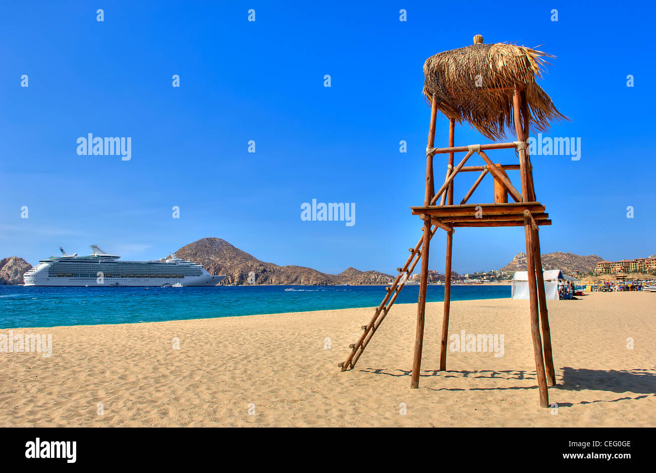 Rettungsschwimmer-Stand in Medano Strand in Cabo San Lucas, Mexiko Stockfoto