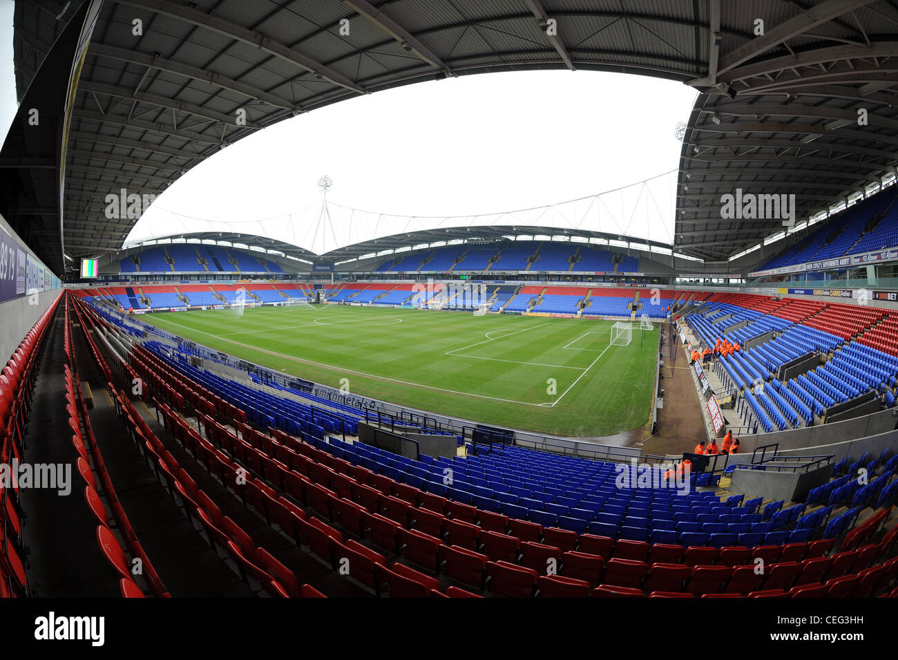 Das Macron-Stadion (ehemals Reebok Stadium), Heimat von Bolton Wanderers Football Club Innenansicht Stockfoto