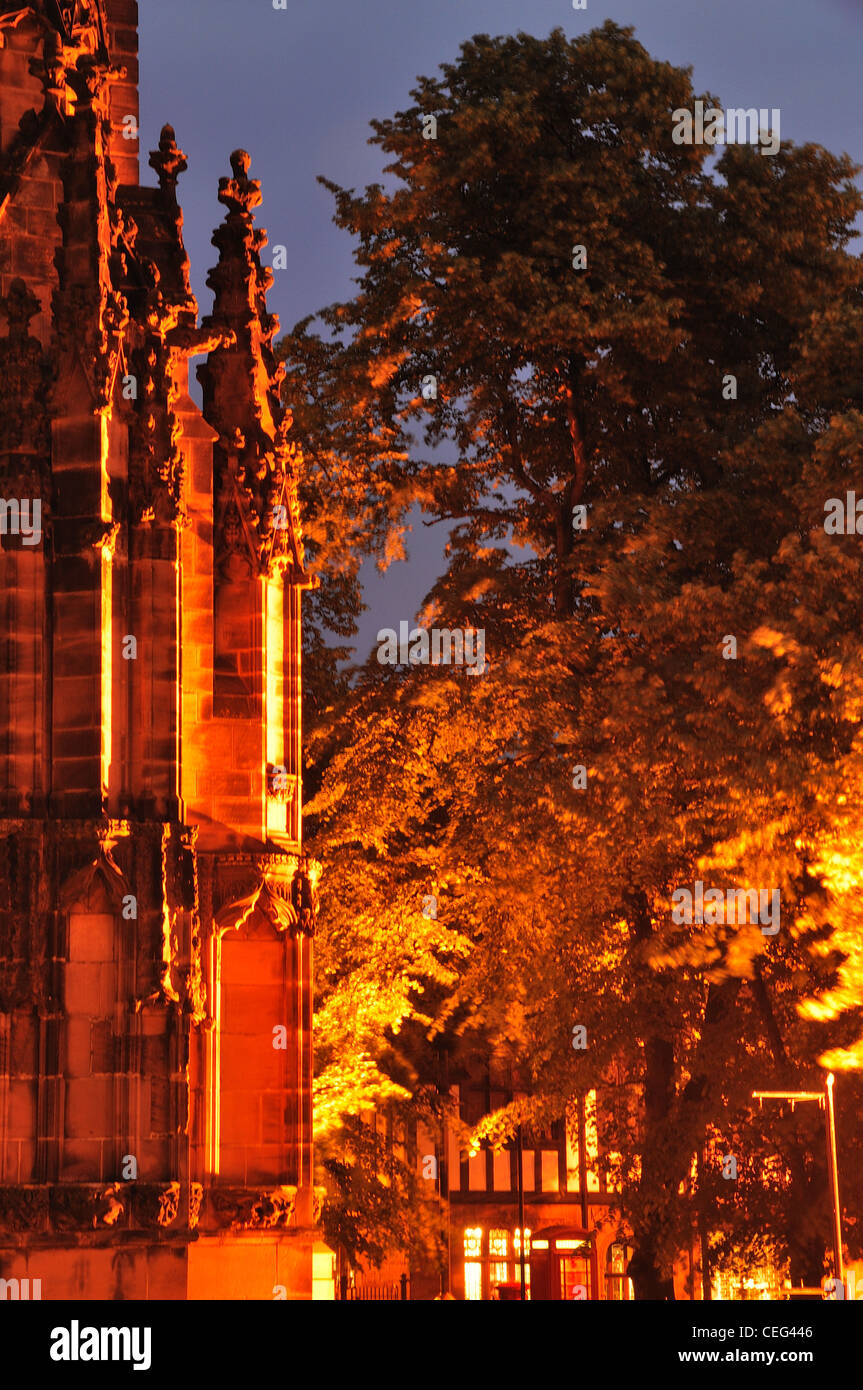 Chester Kathedrale fotografiert in der Nacht Stockfoto