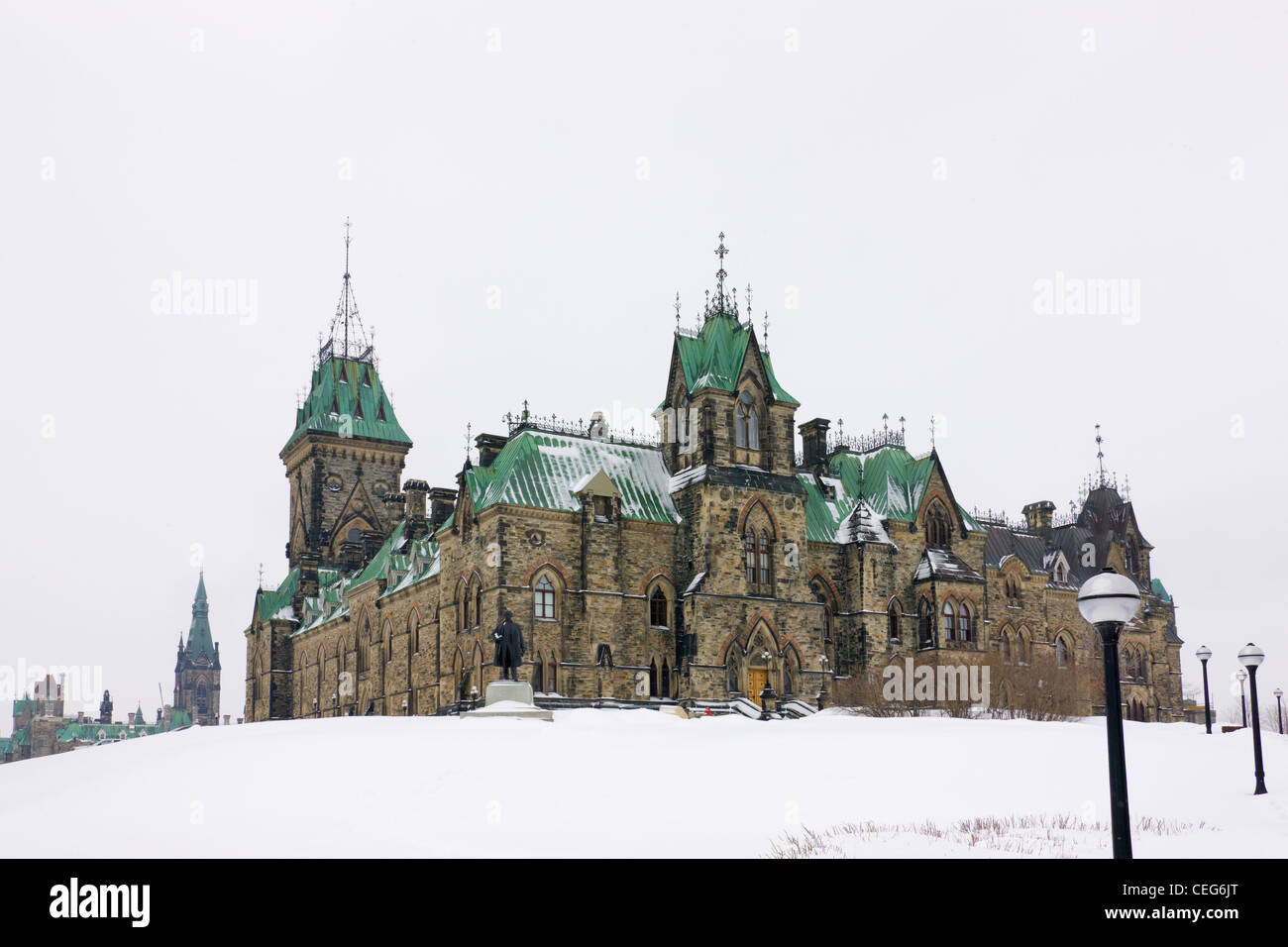 Parlament mit Schnee bedeckt, Ottawa, Kanada Stockfoto