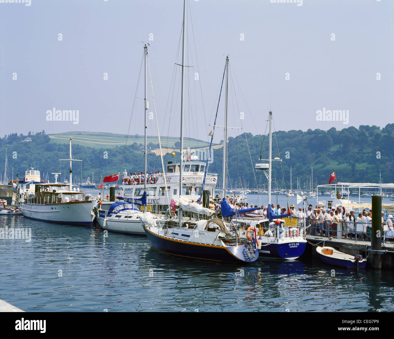 Dartmouth Devon Vergnügen Bootsfahrten auf dem Fluss Dart England UK GB Stockfoto