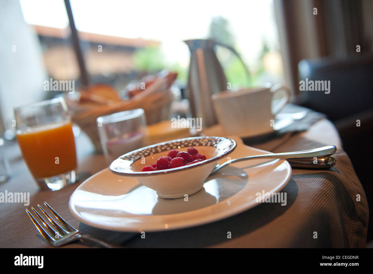 Frühstück im Gourmet-Restaurant Flocons de Sel & Hotel. Megeve. Frankreich Stockfoto