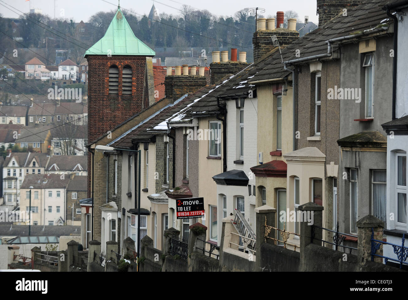 Terrassenförmig angelegten Gehäuse mit Leihboard bis in Chatham Kent UK Stockfoto