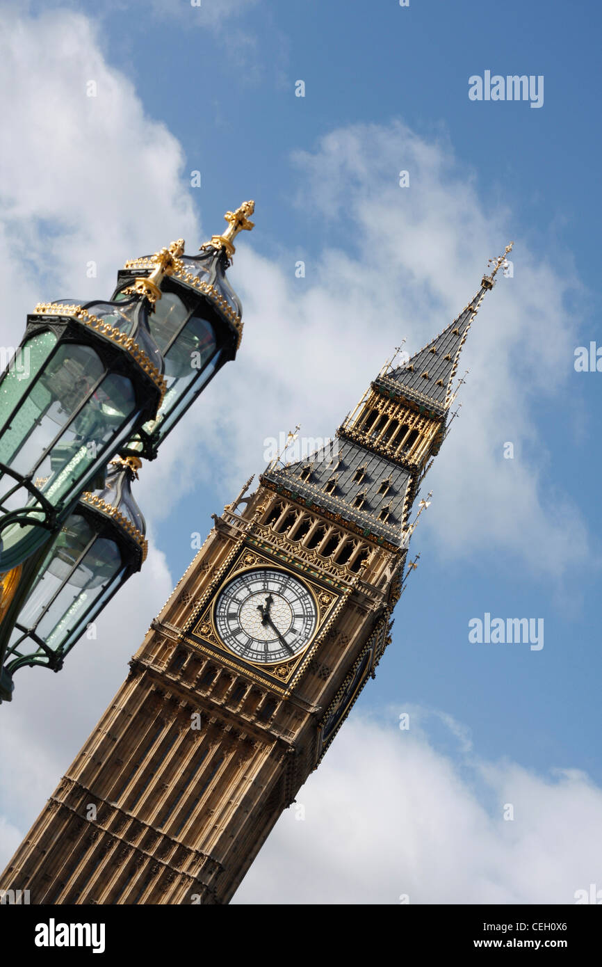 Big Ben und einer Straßenlaterne Stockfoto