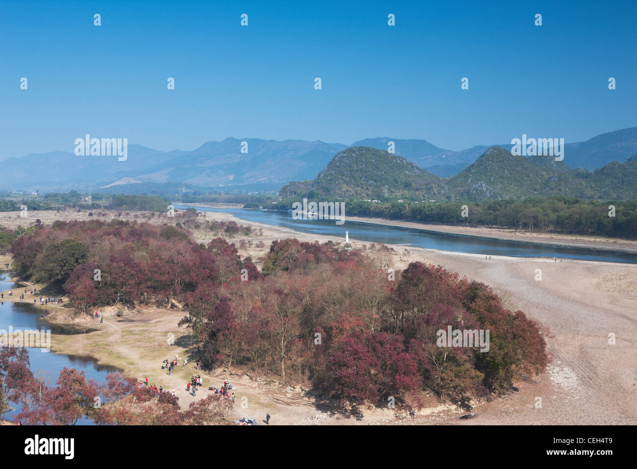 China Guilin Physische Geographie Guangxi Region Schönheit In der Natur Ahorn Blatt Reisen Landschaften Stockfoto