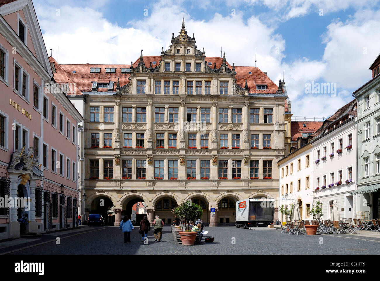 Neues Rathaus am unteren Marktplatz von Görlitz. Stockfoto