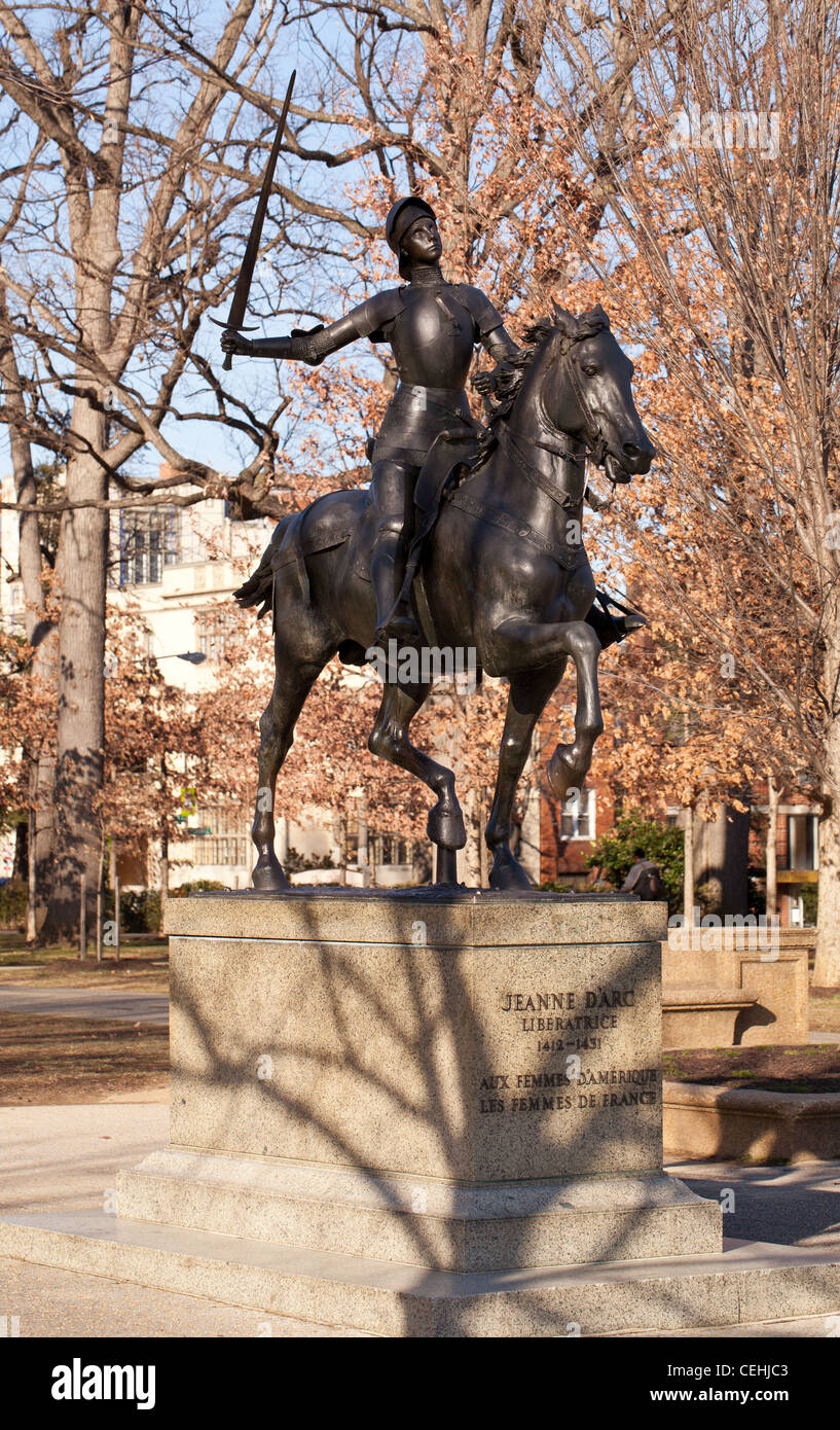 Denkmal von Jeanne d ' Arc auf Pferd in Meridian Hill Park in Washington, D.C. Stockfoto