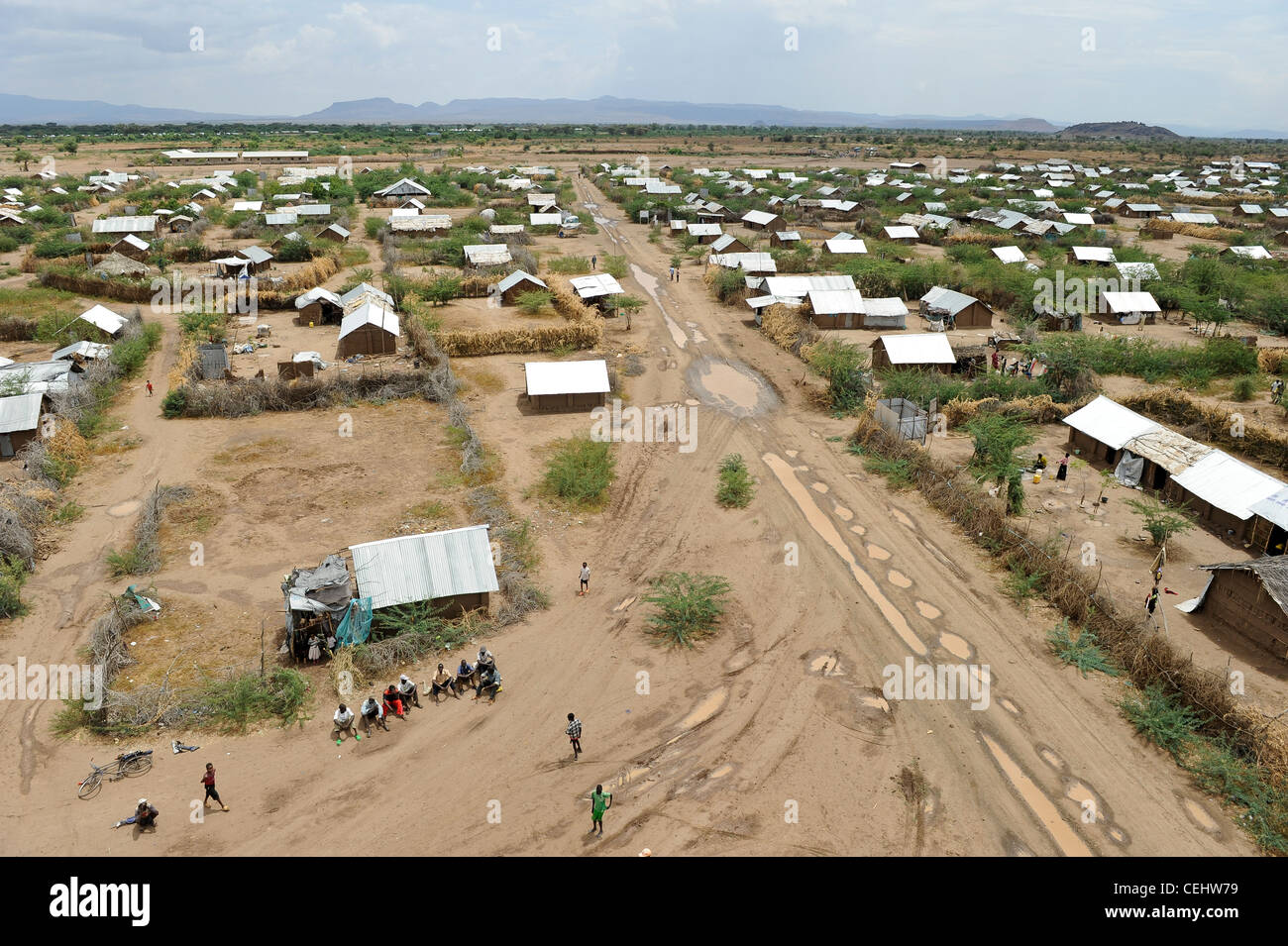 Afrika KENIA Turkana-Region, Flüchtling Lager Kakuma IV, UN-Organisationen kommen wie WFP UNHCR und LWB Relief Service 160,000 Flüchtlinge, in diesen Tagen viele Flüchtlinge aus dem Südsudan zu geben aufgrund von Krieg und Hungersnot Stockfoto