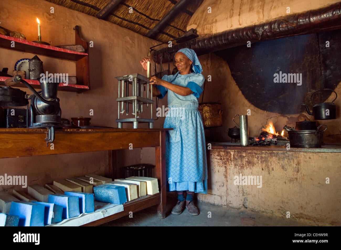 Herstellung von Kerzen, Klein Plasie Museum, Worcester, Western Cape Province Stockfoto