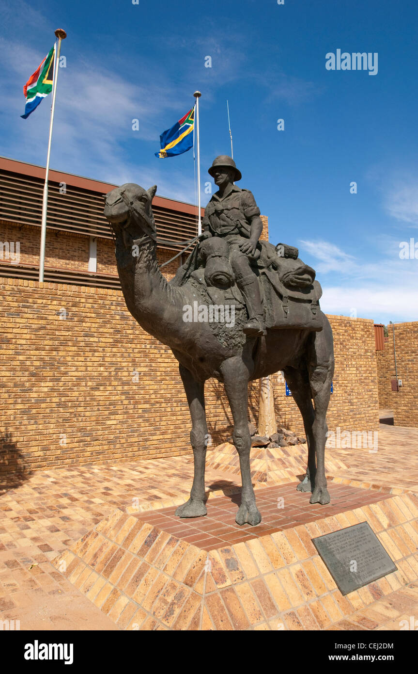 Kamelreiter Statue, Upington Polizeistation, Upington, Nordkap Stockfoto