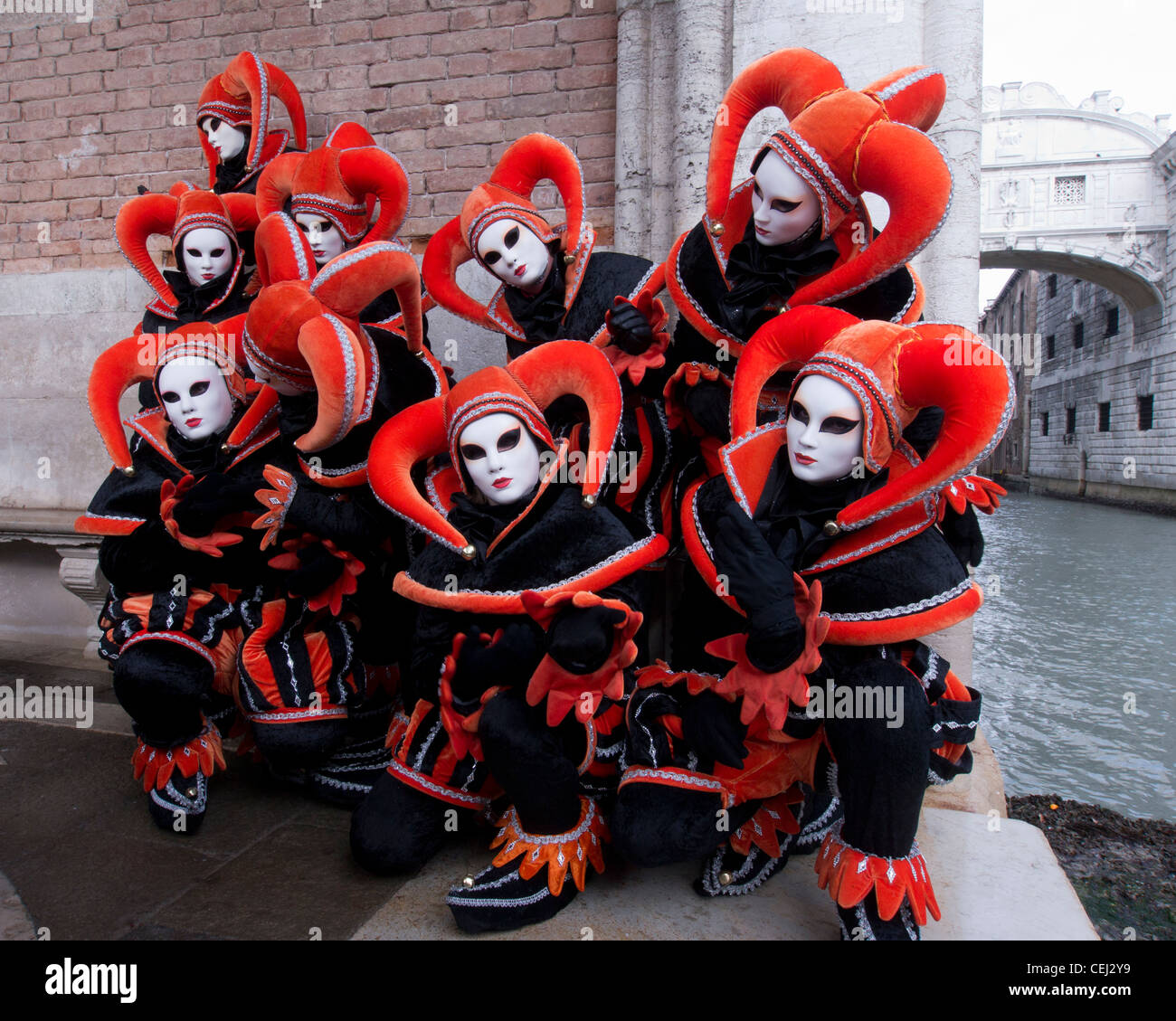 Maskierte Frauen im Karneval oder Carnevale in Venedig Italien Stockfoto