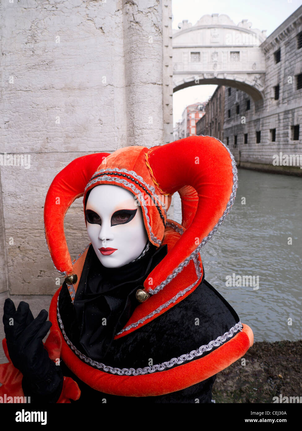 Maskierte Frau im Karneval oder Carnevale in Venedig Italien Stockfoto