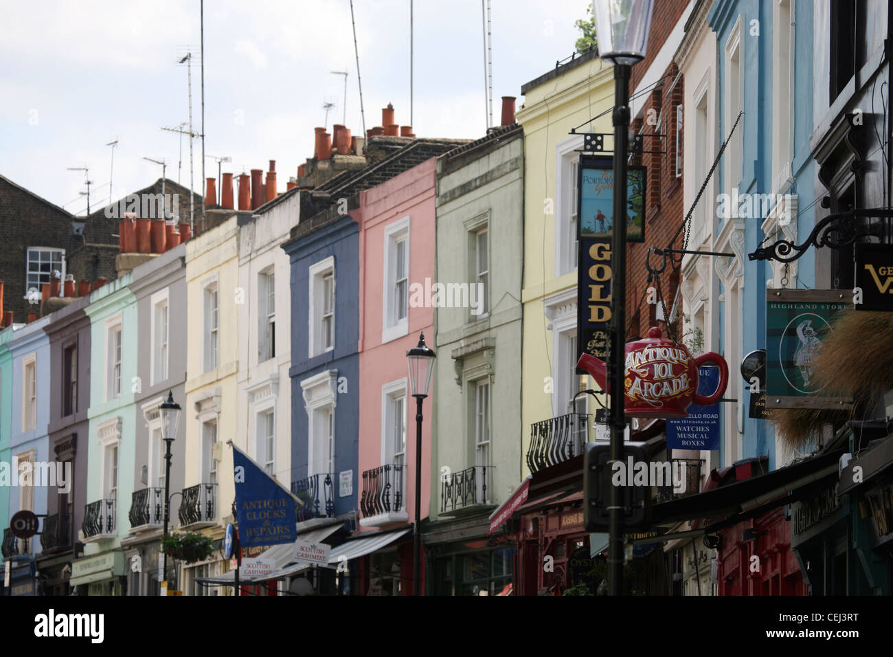 Pastell farbigen Gebäuden, Portobello Road, London, UK. Stockfoto
