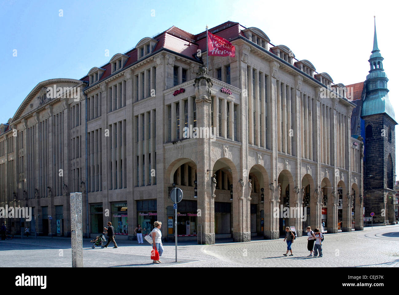Jugendstil-Kaufhaus am Demianiplatz Görlitz. Stockfoto