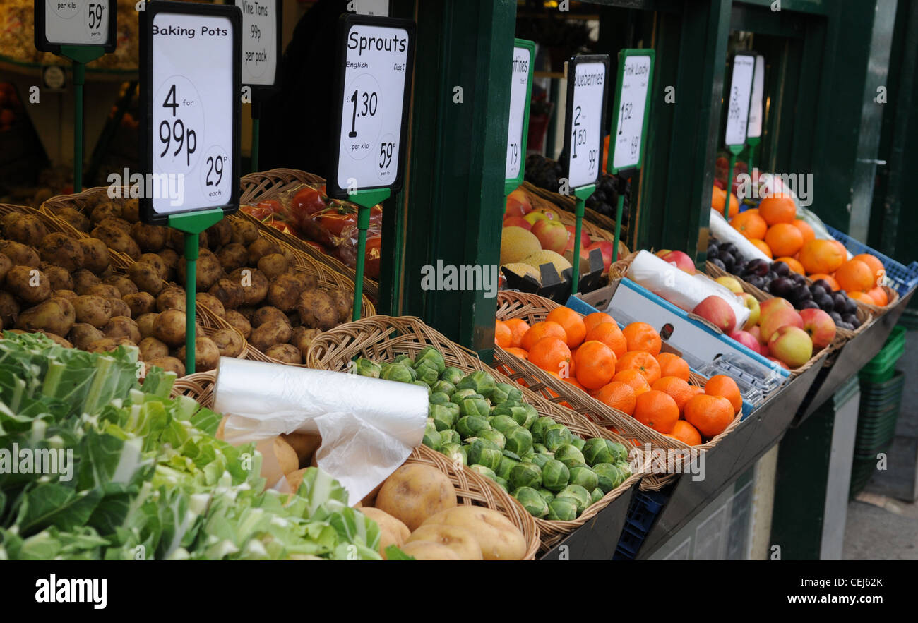 Obst und Gemüse stall Stockfoto