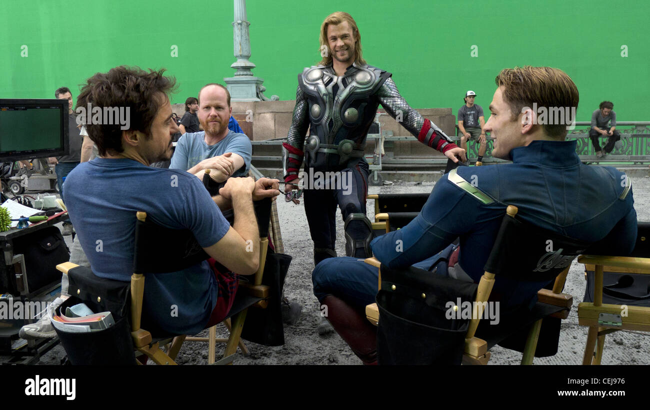 Nick Fury und der internationalen Agentur S.H.I.E.L.D bringen zusammen ein Team von Supermenschen zu The Avengers Stockfoto