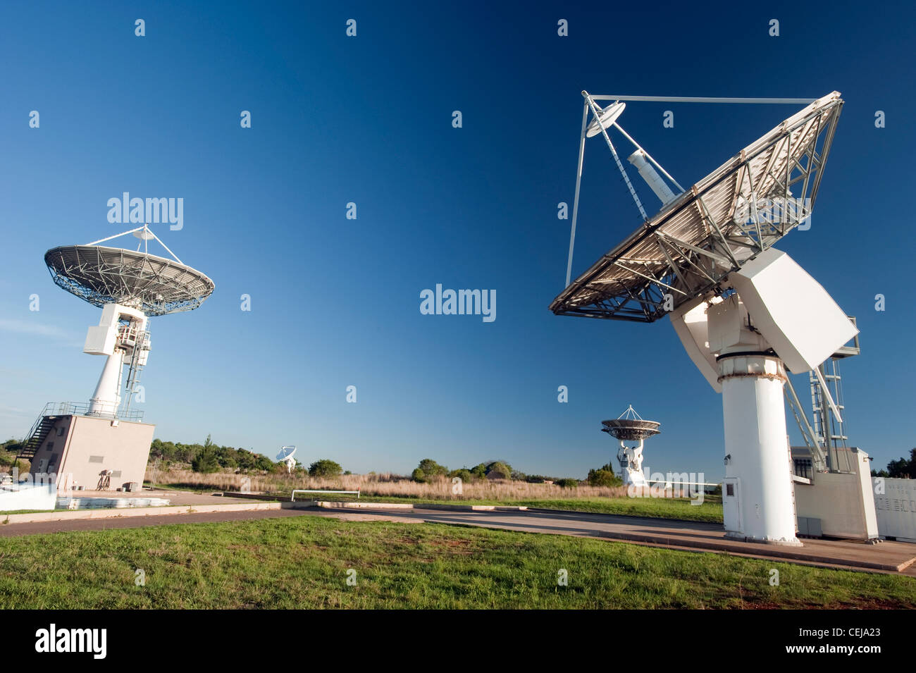 Sat-Türme außerhalb von Johannesburg, Gauteng Stockfoto