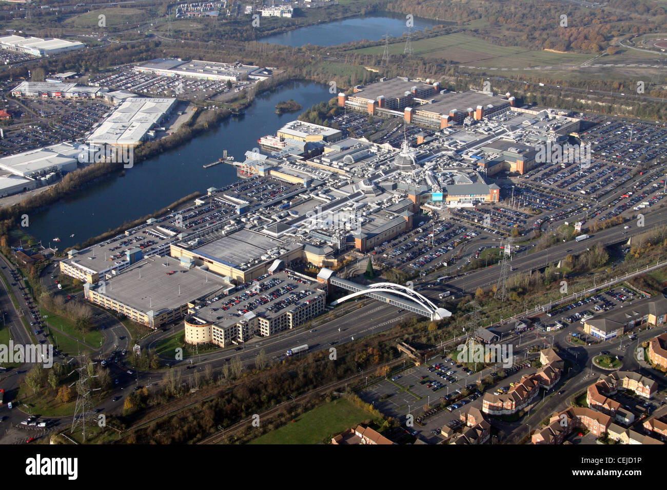 Luftaufnahme des Lakeside Shopping Centre in West Thurrock, Essex, Großbritannien Stockfoto