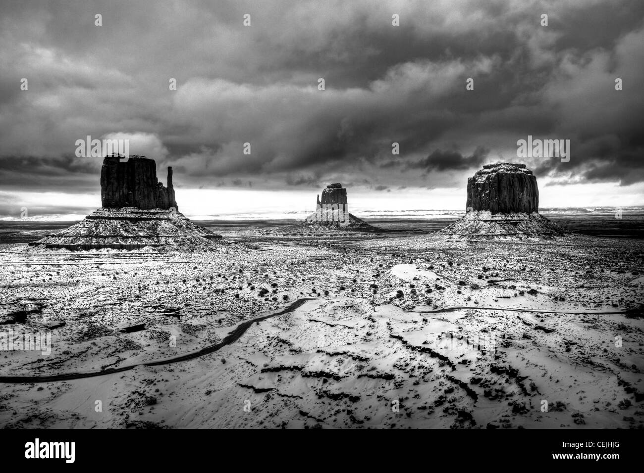 Eine seltene Schneefall erfasst über Monument Valley Tribal Park im nördlichen Arizona. Stockfoto