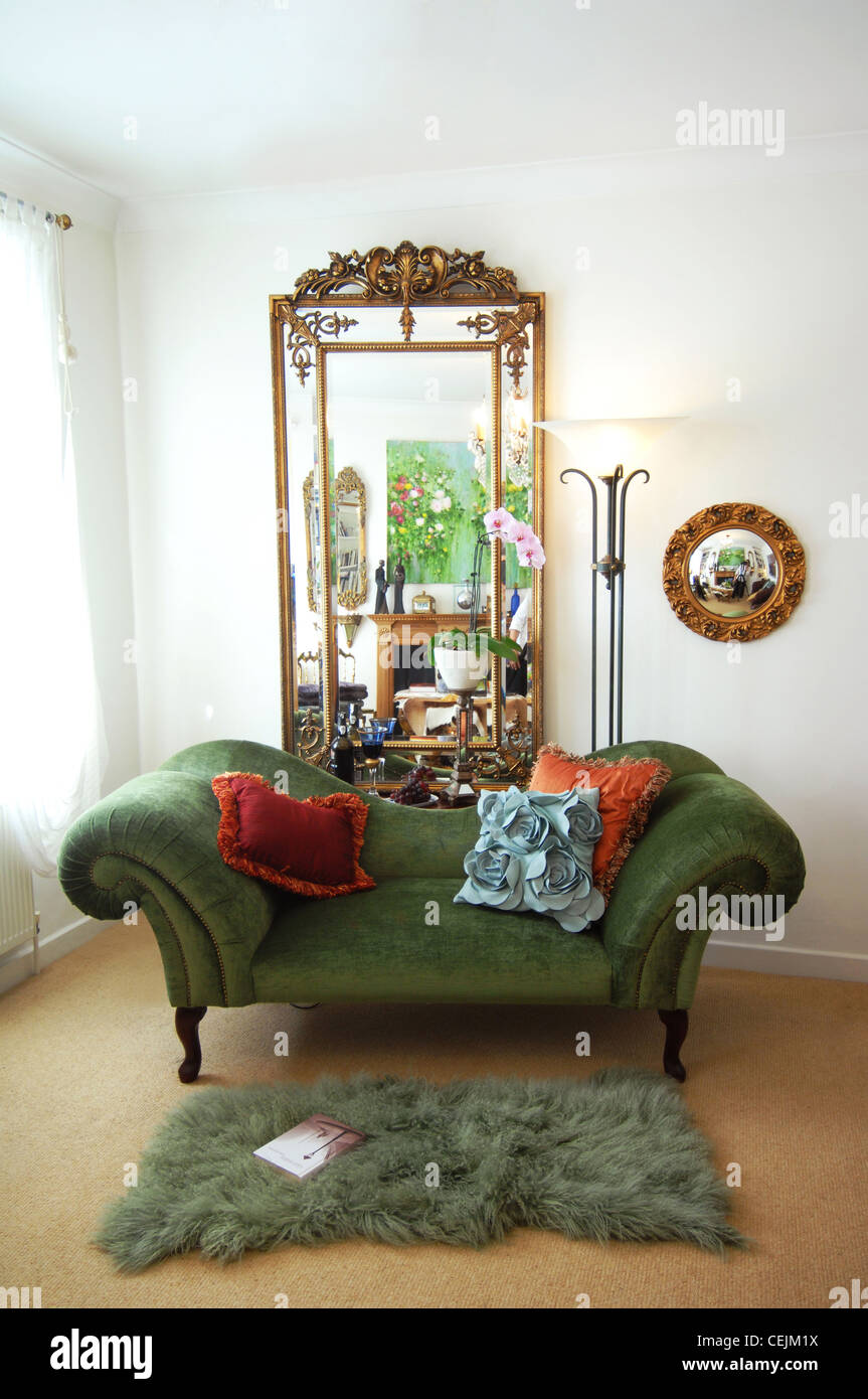Chelsea Wohnung Wohnzimmer Reflektiert In Den Reich