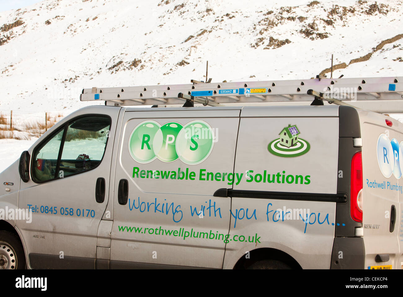 Eine erneuerbare Energie Firma van auf Kirkstone Pass im Lake District, UK. Stockfoto