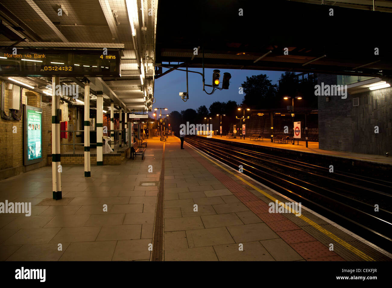 Zentrale u-Bahnstation Finchley in Nord-London Stockfoto