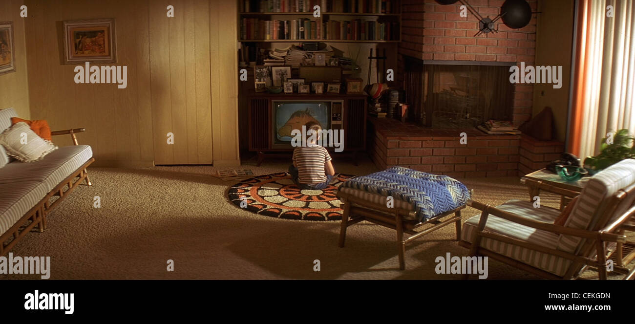Quentin Tarantino Dir Chandler Lindauer Tv Living Room