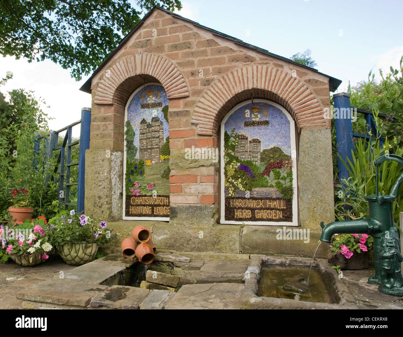 Gut Dressing und Blumenfest n Dorf Heide zum Thema das Leben und die Zeiten von Bess of Hardwick den Stockfoto