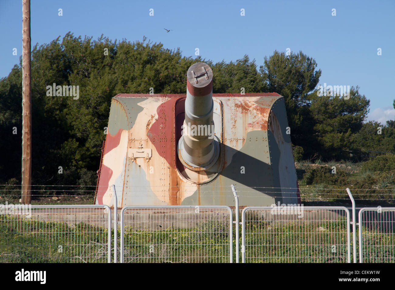 alte militärische Kanone als Verteidigung der Insel Mallorca Spanien Europa Stockfoto