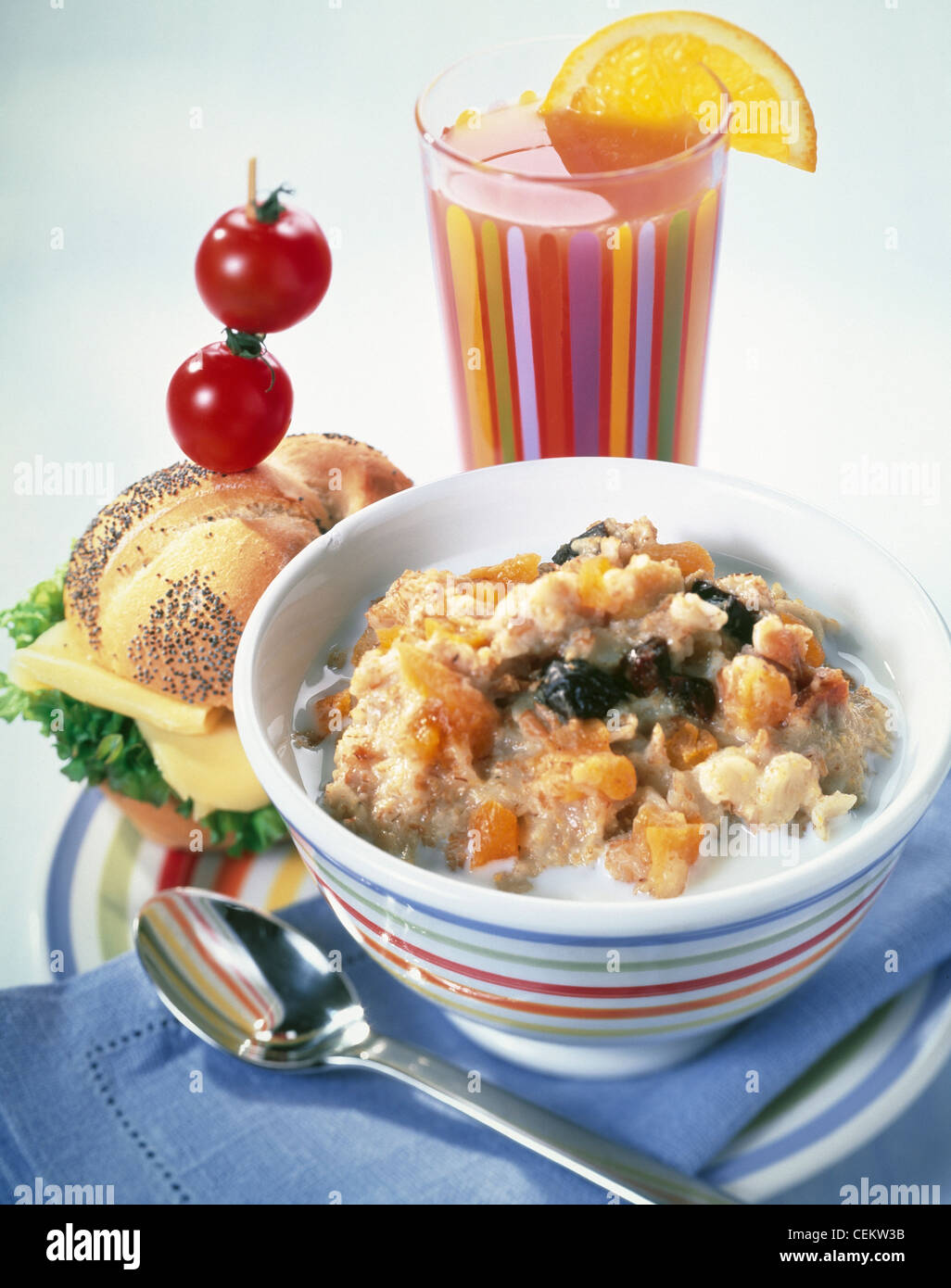 Fünf lustigen Frühstück lassen die gute Stimmung des Tages beginnen am Morgen gehen Sie Ina echte super Frühstück, es dauert nicht lange Stockfoto