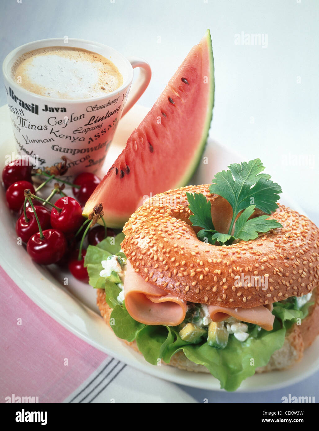 Fünf lustigen Frühstück lassen die gute Stimmung des Tages beginnen am Morgen gehen Sie Ina echte super Frühstück, es dauert nicht lange Stockfoto