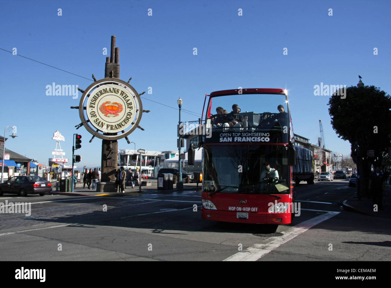 Fishermans Wharf und offene gekrönt City Tour-Bus, San Francisco Stockfoto