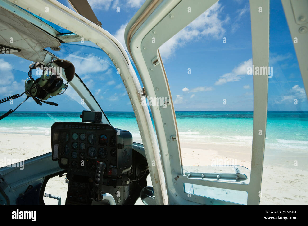 Hubschrauber auf Vlassof Cay - Sand Cay vor der Küste von Cairns. Great Barrier Reef Marine Park, Queensland, Australien Stockfoto