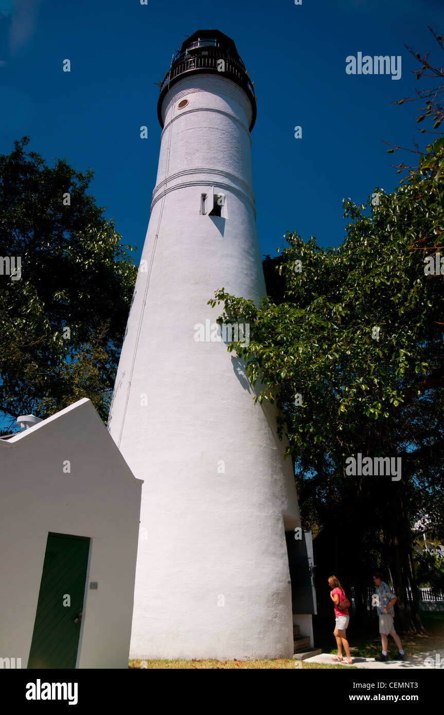 Menschen geben Sie Key West Leuchtturm & Keepers Viertel Museum, Florida, USA Stockfoto