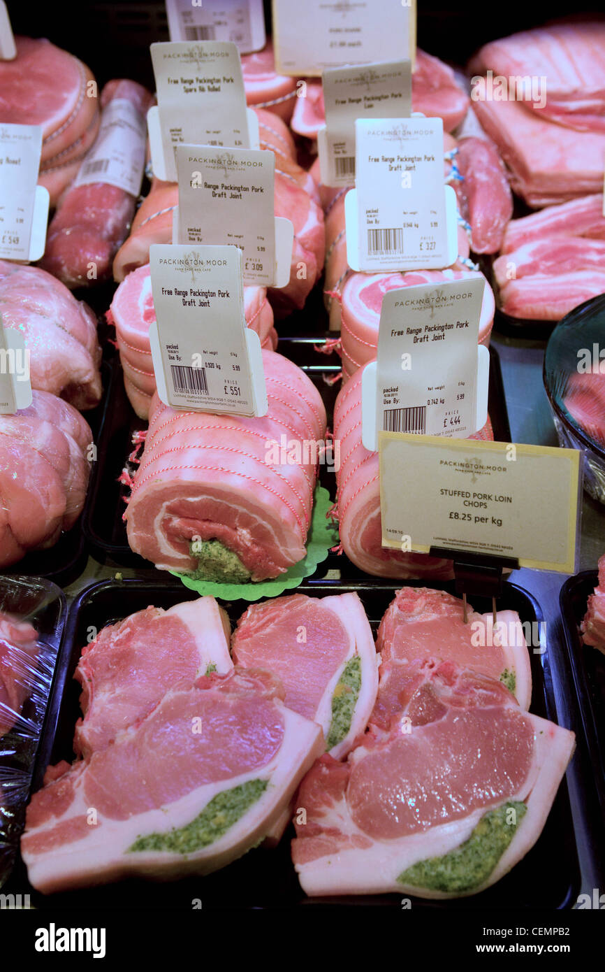 Gelenke der Freilandhaltung Schweinefleisch in einem Hofladen anzeigen Stockfoto